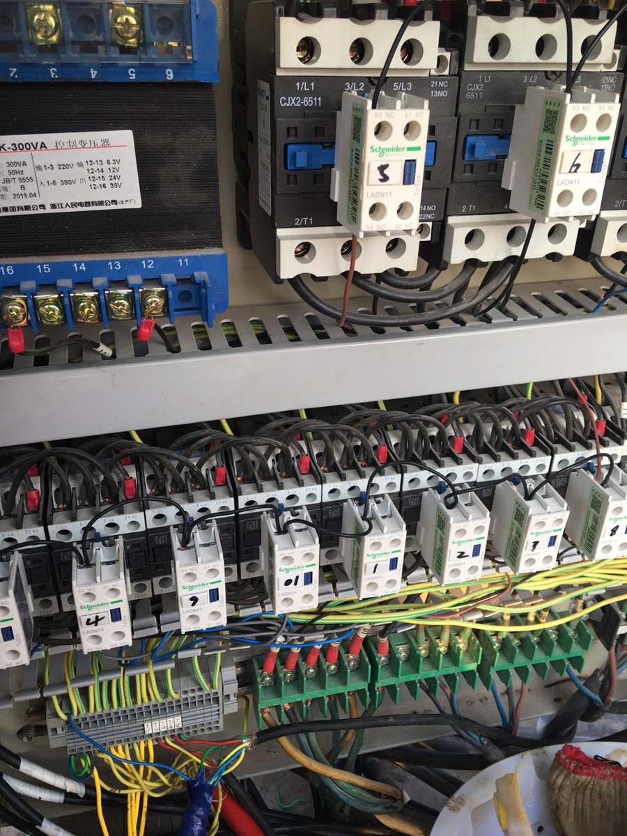 門座式起重機安全監控系統案例